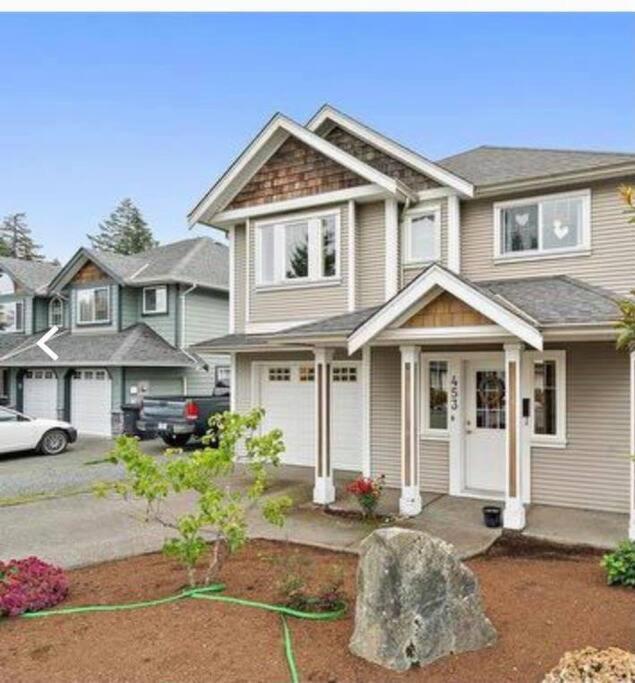 1 Bedroom Suite In Langford. Victoria Luaran gambar
